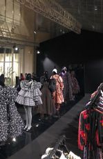 Atawa création de décor défilé de mode showroom