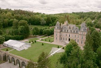 Fairy tale wedding under the crystal tent at Domaine des Halles