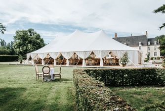 Wedding with a White and Natural Theme at Château du Bois de Sanzay